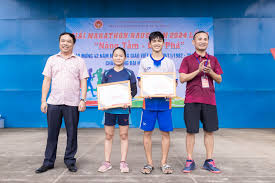 Cán bộ phòng Tổ chức Hành chính tham gia: Giải Marathon NAUE 2024 lần thứ  nhất