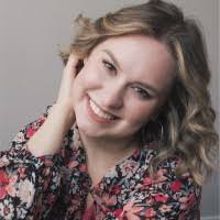 Amanda Schimpf's Instagram, Twitter & Facebook