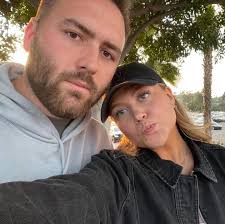 Emma Blevins (@emmablev) • Instagram photos and videos