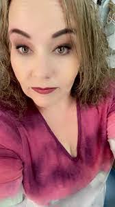 Trisha Hadley's Instagram, Twitter & Facebook