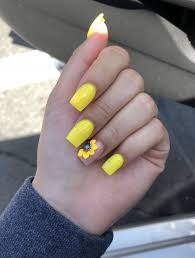 Short acrylic nails are perfect for any woman who wants a fabulous manicure without the length. Yellow Sunflower Nails Instagram Trina Nguyen Yellow Nails Design Sunflower Nails Yellow Nails