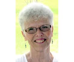 Julia Reynolds Obituary (2016)