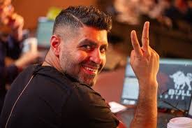 Frank Valdivia's Instagram, Twitter & Facebook