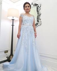 Semoga allah selalu menuntunmu dan keluarga menuju cinta allah. 10 Ide Model Gaun Non Kebaya Untuk Mama Saat Resepsi Anti Ribet Dan Anggun Sudah Pasti