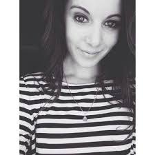 Julie Luciano's Instagram, Twitter & Facebook