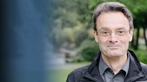 How Can the Statistical Properties of Cosmic Structures Be Calculated with  Simple Physical Laws?