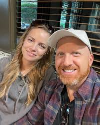 Before we said goodbye to San Diego this summer, we said bye to Torrey  Pines Beach and snuck in a few family photos.