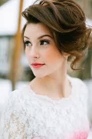 20 Sublime Wedding Hairstyles for Short Haired Brides