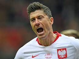 Polens renommierte stürmer robert lewandowski und piotr zielinski konnten sich über die 90 minuten nie so gut entfalten, wie sie es in ihren klubs bayern münchen und napoli gewohnt sind. Lewandowski Erlost Seine Polen Nach Schwerem Kampf Gegen Lettland Kicker