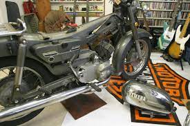 ヤマハyb125 70年代 多分 2スト 不動車 タンクを洗浄してみる yamaha 125 motorcycle art yamaha