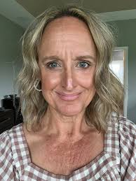 Seint Makeup and Skincare Product Discussion