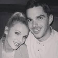 Denise Walsh (@DinnyRuth)