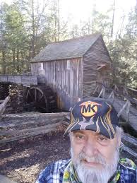 What looks like a barn but's not in Mattituck, NY?