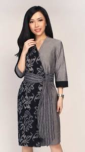 23 Stylish Outfits To Add To Your Wardrobe Outfit Fashion Casualoutfit Fashiontrends Source By Constixi Model Baju Wanita Model Pakaian Model Pakaian Muslim