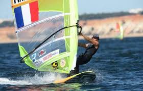 Les véliplanchistes charline picon et thomas goyard ont remporté la médaille d'argent en planche à voile à tokyo le samedi 31 juillet. Miemovuipxbxmm