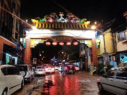 Apa yang istimewa tentang restoran mat binjai ini ialah ia menyediakan masakan berhidang. Tempat Menarik Kuala Terengganu Lokasi Percutian Kegemaran 2017