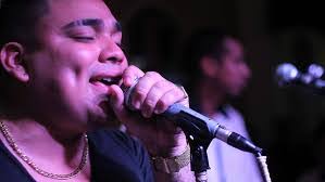 Saul Mora's Instagram, Twitter & Facebook