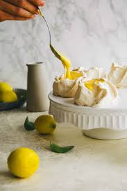 Pavlova With Lemon Curd Recipe Desserts Pavlova Lemon Recipes