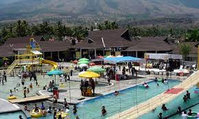 Minggu pagi, 12 april 2009 yang lalu, sekitar 15 bararudak mrc region bogor berwisata ke pemandian air panas di daerah cipanas yang terletak diantara jasinga dan rangkasbitung. Pemandian Air Panas Cipanas Menikmati Kesegaran Dan Khasiat Air Panas Tempat Me