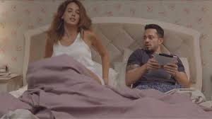 Başrollerini murat boz ve seda bakan'ın paylaştığı, senaryosunu murat dişli'nin kaleme aldığı, yönetmen koltuğunda ise şenol sönmez'in oturduğu öldür benim sevgilim sinemalarda. Cinemaximum Oldur Beni Sevgilim Facebook