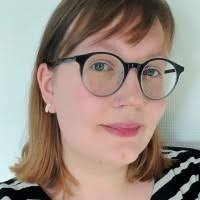 6 "Lydia De Leeuw" profiles