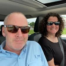 It is wedding day! We got engaged 💍