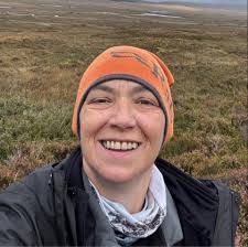 Edit: she's properly medicated against ticks, so that is not a problem 😊 I  see a lot of tips and tricks about Midges and humans, but what about the  dog? We're going