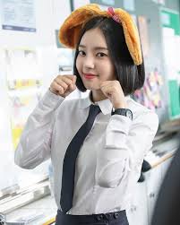 9 Potret Lee Ruby Jadi Wang Jarim Di Web Drama Love Revolution Di 2020 Selebritas Aktris Gadis Korea