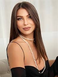 Leanne Peacock's Instagram, Twitter & Facebook