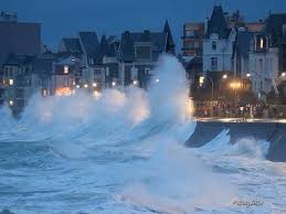 Lieu et heure d'observation météo : Tempete Alex A Quoi Faut Il S Attendre A Saint Malo Le Pays Malouin