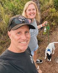 Amy Cruce's Instagram, Twitter & Facebook