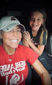 We got her outfield reps in!!! ❤️🥎🖤