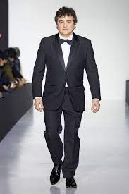 Patrick pelloux became well known in france during the 2003 european heat wave, as he was the first to point out that thousands of people were dying. Men S Winter 2017 Fashion Show Enjoy Our Friends Wearing Agnes B S Exclusive Looks Patrick Pelloux