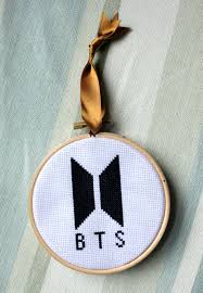 Pin By Maria On Kpop Wall Cross Stitch Simple Cross Stitch Stitch
