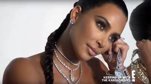 Aujourd'hui, elle revient sur les vraies raisons qui l'y ont poussé. La Saison 18 De L Incroyable Famille Kardashian Des Le 5 Juin Sur E Cnews