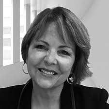 magicalrealismart #americanwomenartists #amwomenartists #womenartists  #artistsofinstagram #figurativepainter #womenartistsofinstagram #natureart  #animalartist #botanicalartist #emergingfemaleartist…