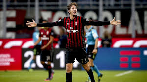 #manuel locatelli #patrick cutrone #davide calabria #ac milan #sassuolo #kellin creates #i'm taking it upon myself to post as much of their journey as i can #i'm crying manu is such a dork #and patrick's. Youngster Der Woche Manuel Locatelli Vom Ac Milan Erbarmungloses Sensibelchen Eurosport