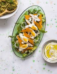 Salade De Poulet A La Mimolette Pour 4 Personnes Recettes Elle A Table Recette En 2020 Salade Poulet Recette Plat Facile Plats Faciles