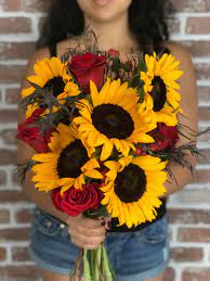 Take A Look At Their Multiple Selections Of Gift Hampers As Well As Blooms Of Happines Birthday Flowers Bouquet Sunflower Bouquets Beautiful Bouquet Of Flowers