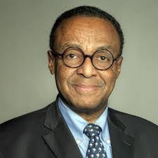 Larry Moe's Instagram, Twitter & Facebook