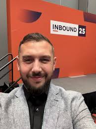 Do you know why I love working in sales? I love helping people! Of course I  love the energy, the competitiveness and making money (obviously), but I  wouldn't be able to do