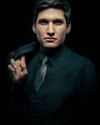 The spy. @mateo.dominguez.98 #portrait #photooftheday #nikonphotography  #strobist