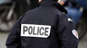 La police municipale (à ne pas confondre avec la police nationale !) est la police du maire. Aubervilliers Une Enquete Ouverte Apres La Tenue D Un Pot De Depart Dans Un Commissariat Durant