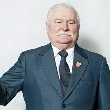 Polski polityk, organizator związkowy, działacz praw człowieka i współzałożyciel solidarności. What Happened To Lech Walesa To Make Him Hate The Gays So Much