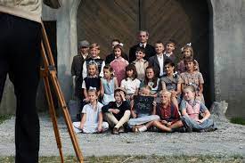 With karel roden, zuzana fialová, zuzana bydzovská, roman luknár. Das Massaker Von Lidice Land Der Filme