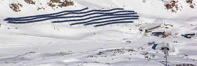 Liftbetriebszeiten von 7.15 bis 15.00 uhr. Europas Hochstes Photovoltaikkraftwerk Pitztaler Gletscher