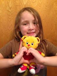 Daniel Tiger's Neighborhood celebrates #Neighbor Day + #Giveaway