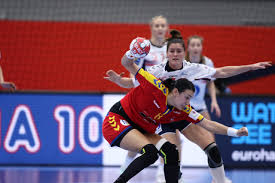 Cristina neagu, căpitanul naţionalei de handbal feminin a româniei, a fost desemnată, de către forul internaţional de profil (ihf), cea mai. Cristina Neagu A Intrat In Focul Turneului Preolimpic Cred CÄƒ E Momentul Acela Foarte Important Al Carierei Noastre