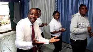 7 мин и 24 сек. Medrick Sanga Usilie