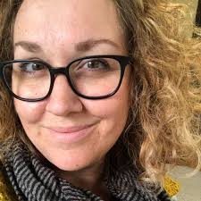 PREFERITO DELLA CASA. Chicken, prosciutto, asparagus, arugula and shells  pasta in balsamic vinegar blended with mascarpone cheese, topped with  slivered almonds. 🍽️ Truly the "preference of the house"